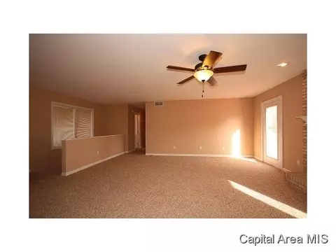 2112 Checkerberry Ln, Springfield, IL 62711 photo 6