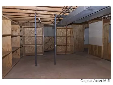 2217 Claremont, Springfield, IL 62703 photo 10