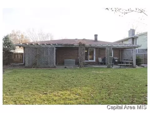 2217 Claremont, Springfield, IL 62703 photo 11