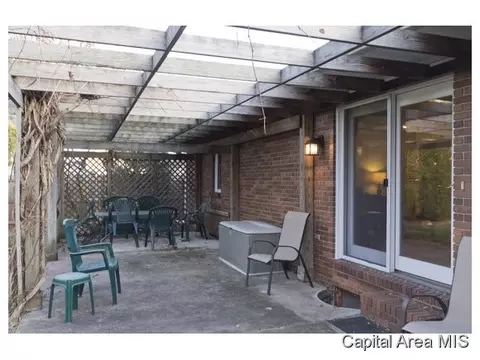 2217 Claremont, Springfield, IL 62703 photo 12