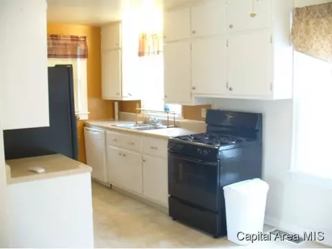3325 S 5th, Springfield, IL 62703 photo 3