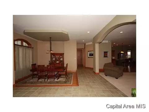 7727 W Outer Rd, Sherman, IL 62684 photo 5