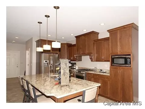 4413 Lynhurst Rd, Springfield, IL 62711 photo 7