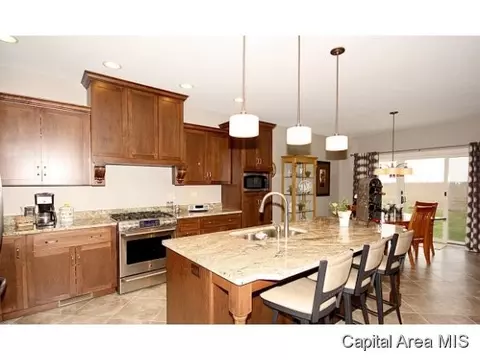 4413 Lynhurst Rd, Springfield, IL 62711 photo 6