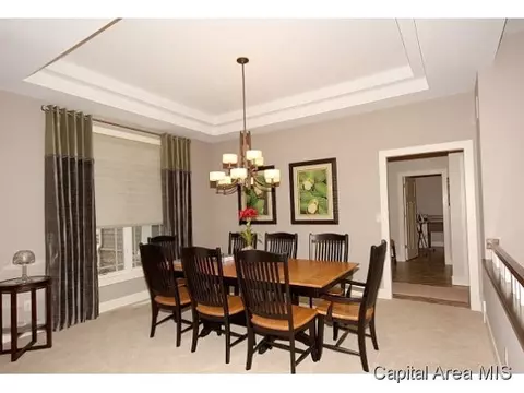 4413 Lynhurst Rd, Springfield, IL 62711 photo 4