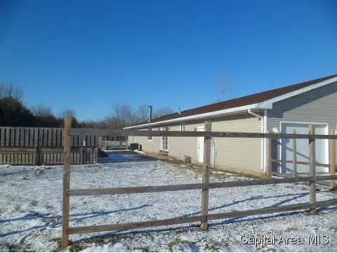 155 Lyons, Riverton, IL 62561 photo 2