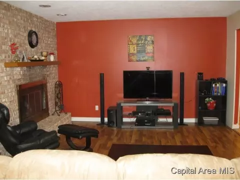 2436 Mayfair Rd, Springfield, IL 62703 photo 3