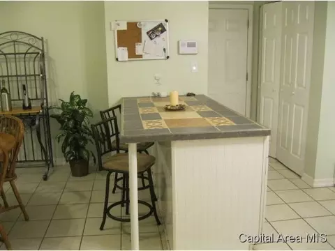 2436 Mayfair Rd, Springfield, IL 62703 photo 7