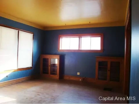 1123 N 3rd, Springfield, IL 62702 photo 5