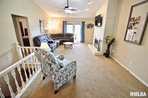 2905 Ontario Cul-de-sac, Springfield, IL 62707 photo 5