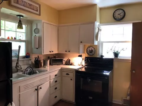 2145 Marland St, Springfield, IL 62702 photo 10