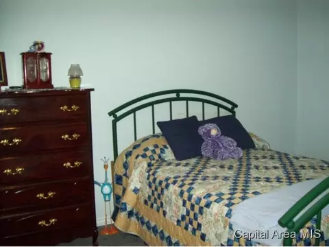 2005 Scarbrough, Springfield, IL 62702 photo 8