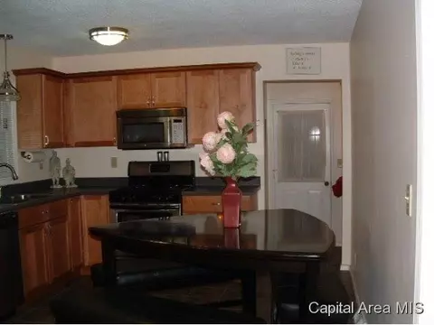 5612 Windmill Ln, Springfield, IL 62707 photo 2