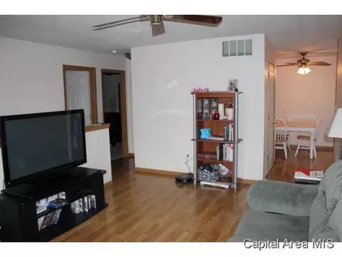 2429 Grom, Springfield, IL 62707 photo 2