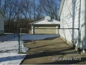 1385 Crestview, Springfield, IL 62702 photo 2