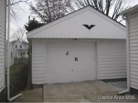 1705 N 9th St, Springfield, IL 62702 photo 2