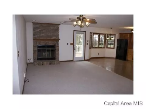 32 Sarah Ave, Springfield, IL 62703 photo 4