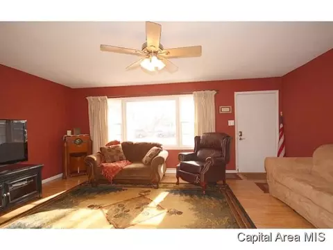 13 Stelte Ln, Springfield, IL 62702 photo 3