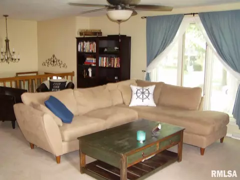 130 Lost Tree Dr, Springfield, IL 62704 photo 5