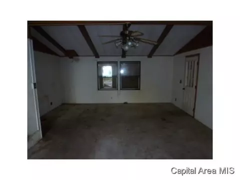 237 Magnolia Dr, Springfield, IL 62702 photo 5