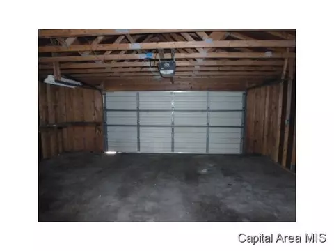 237 Magnolia Dr, Springfield, IL 62702 photo 4