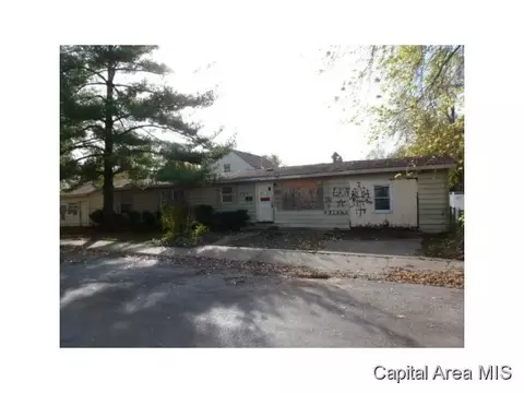 237 Magnolia Dr, Springfield, IL 62702 photo 1