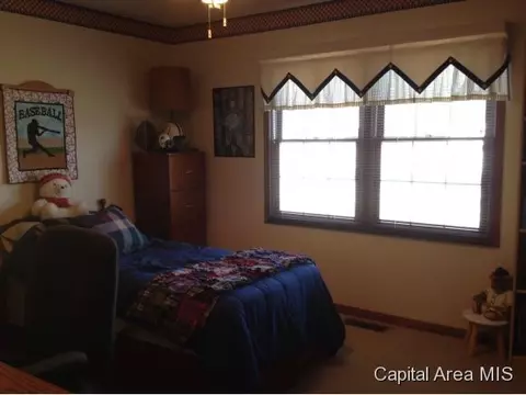 4014 Thornbrook, Springfield, IL 62711 photo 12