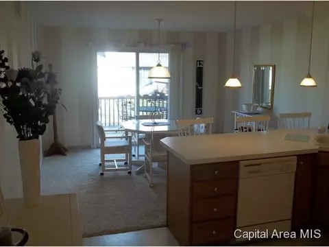 3204 Sequoia, Springfield, IL 62712 photo 5