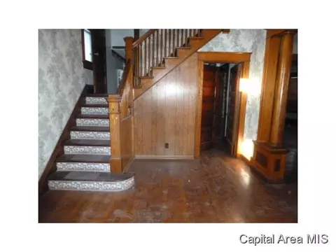 807 W Edwards, Springfield, IL 62704 photo 8