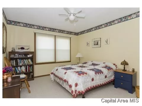 123 Agustus Ln, Springfield, IL 62703 photo 12