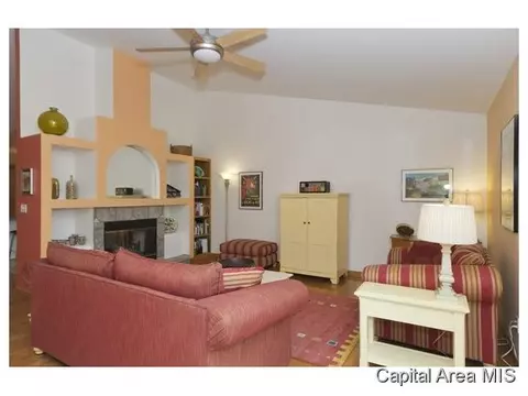 2700 Amelia Ct, Springfield, IL 62711 photo 3