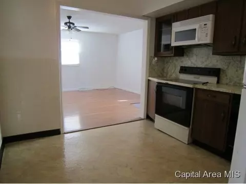 2006 Grant St, Springfield, IL 62703 photo 3