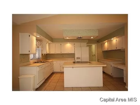 2513 Cherry, Springfield, IL 62704 photo 6