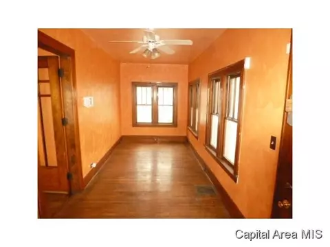 1528 E Kys, Springfield, IL 62702 photo 4