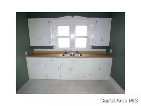1528 E Kys, Springfield, IL 62702 photo 6
