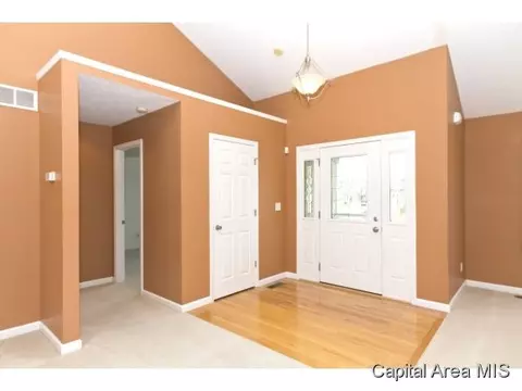 5213 Mountain Vw, Springfield, IL 62711 photo 3