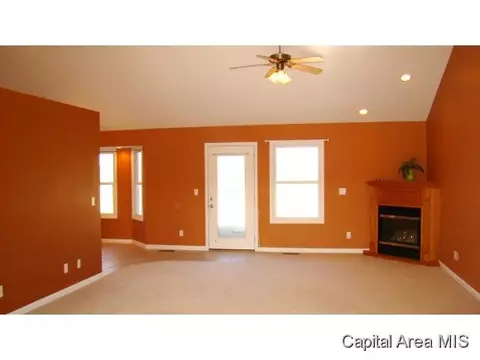 5213 Mountain Vw, Springfield, IL 62711 photo 4