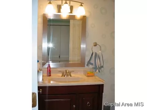 2324 Sylvan, Springfield, IL 62704 photo 18