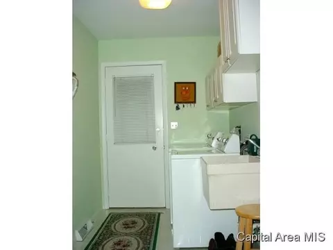 2324 Sylvan, Springfield, IL 62704 photo 17