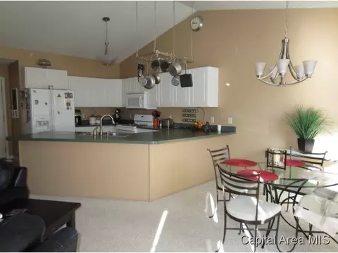4422 Harvard Dr, Springfield, IL 62712 photo 4