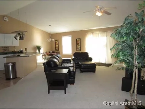 4422 Harvard Dr, Springfield, IL 62712 photo 3