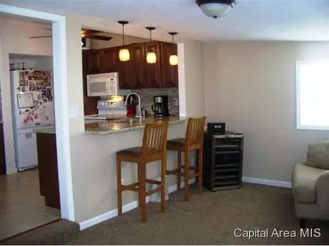 237 Bristol Dr, Springfield, IL 62702 photo 12