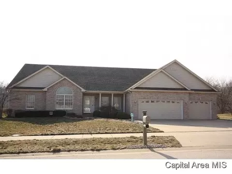 2100 Lake Crest Dr, Springfield, IL 62712 photo 1