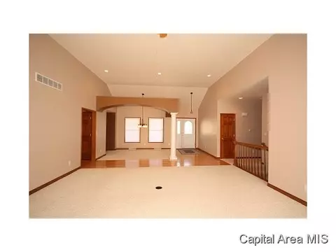 2100 Lake Crest Dr, Springfield, IL 62712 photo 15