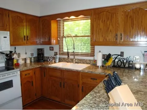 18 Sarah, Springfield, IL 62703 photo 7