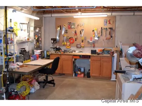 1000 Post Rd, Springfield, IL 62712 photo 16