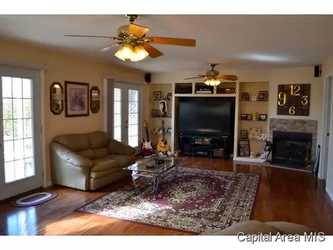 1000 Post Rd, Springfield, IL 62712 photo 9