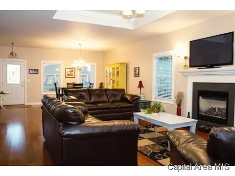 4904 Eden, Springfield, IL 62711 photo 4