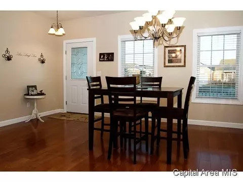 4904 Eden, Springfield, IL 62711 photo 5