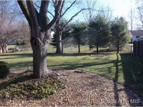1908 Claremont, Springfield, IL 62703 photo 16